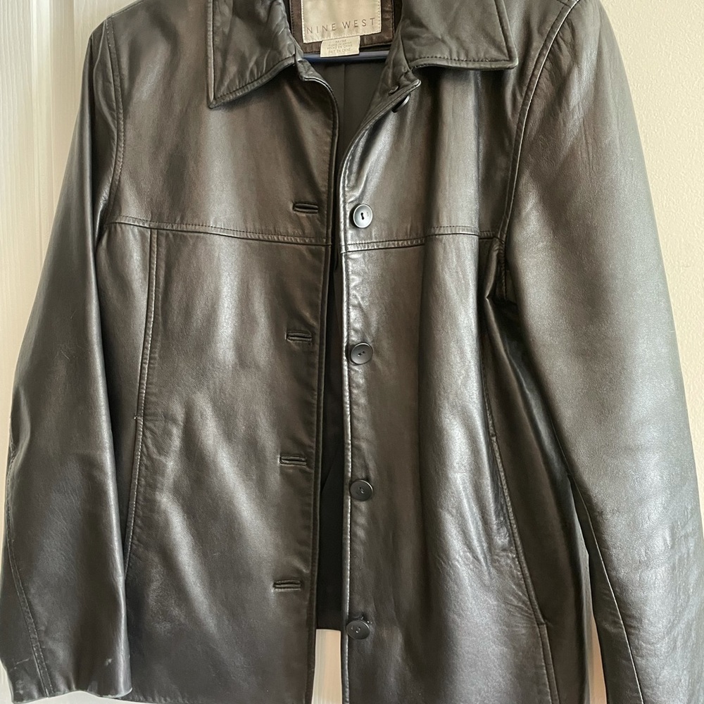 Women’s Vintage black leather jacket